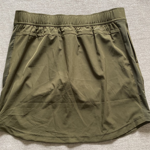 Eddie Bauer green Woven Tech Skort. Size XL. NWT - Picture 3 of 9
